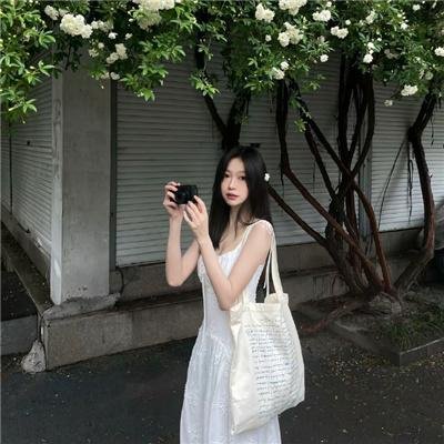 铁窗外的春天